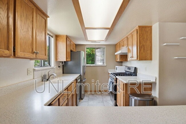 Building Photo - 2491 E Elder Dr