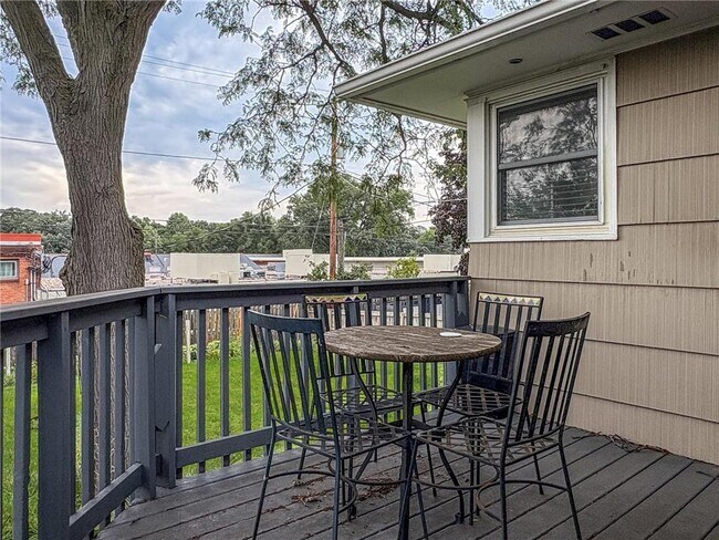 Building Photo - 7110 W 23rd St