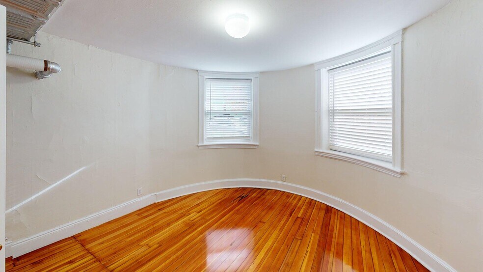 Building Photo - 92 Corey Rd