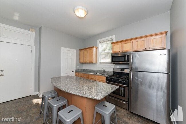 Building Photo - 1622 N Campbell Ave