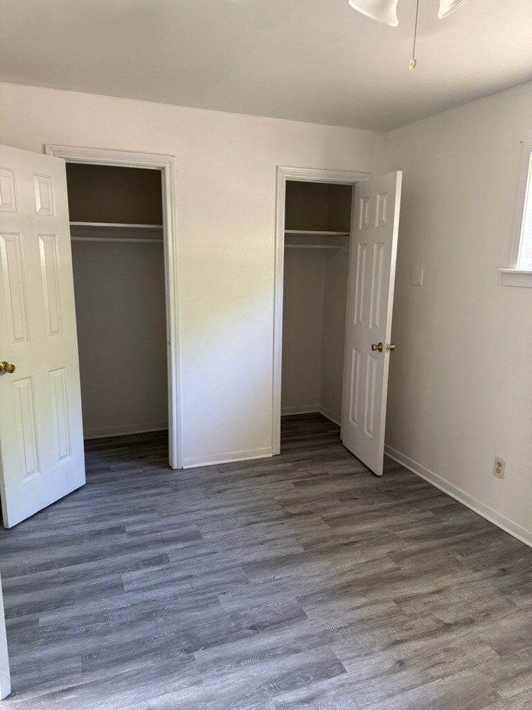 Building Photo - 6306 Tulsa Rd