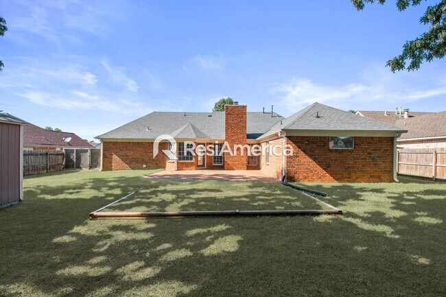 Building Photo - Newly Updated 4BR/2B home in Daybreak-Bart...