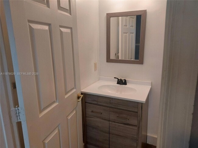 Building Photo - 2566 SW 82nd Ave