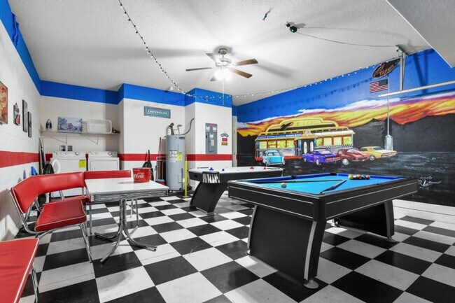 Building Photo - 4425 Acorn Ct