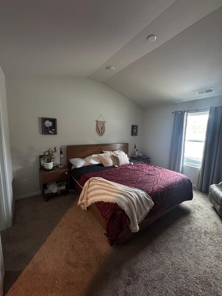 Building Photo - 1904 SW 10th Ct