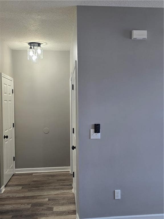 Building Photo - 31 Corinth Rd