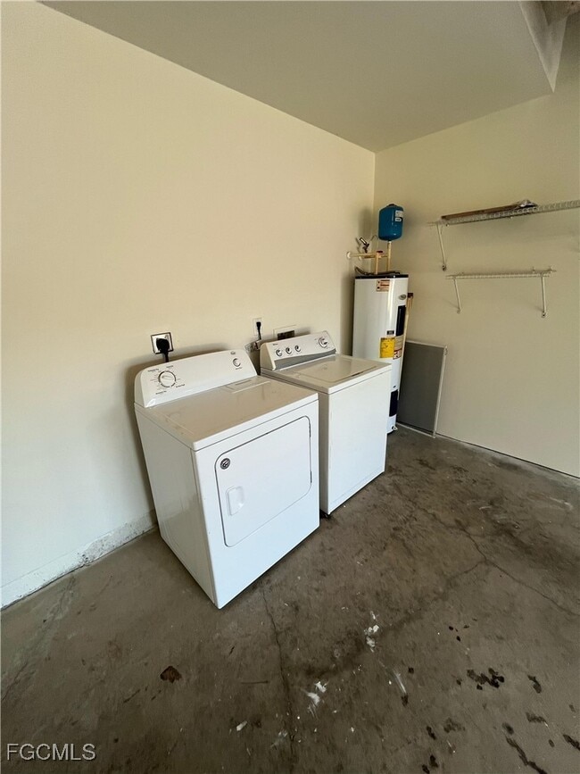 Building Photo - 601 SE 5th St