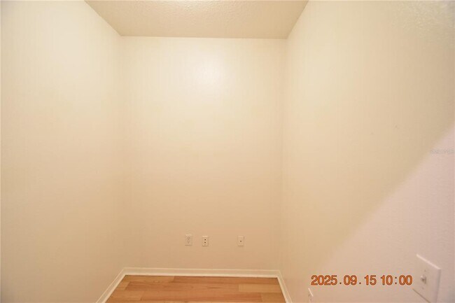 Building Photo - 1810 E Palm Ave