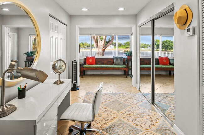 Building Photo - 9165 Beverly Ct