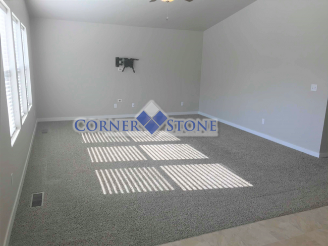 Building Photo - Pet Friendly Home in Nampa!