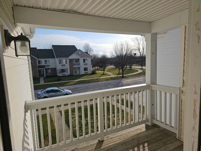 Building Photo - 1454 McClure Rd