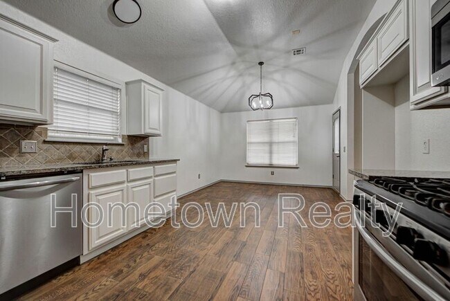 Building Photo - 16416 Oconee Creek Dr