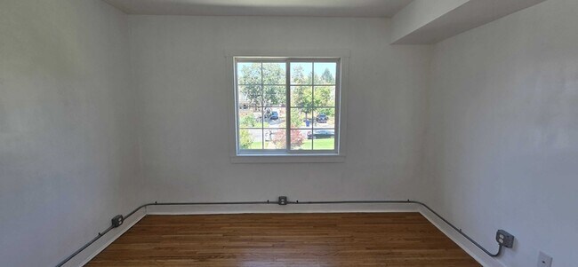 Building Photo - 808 E 300 S