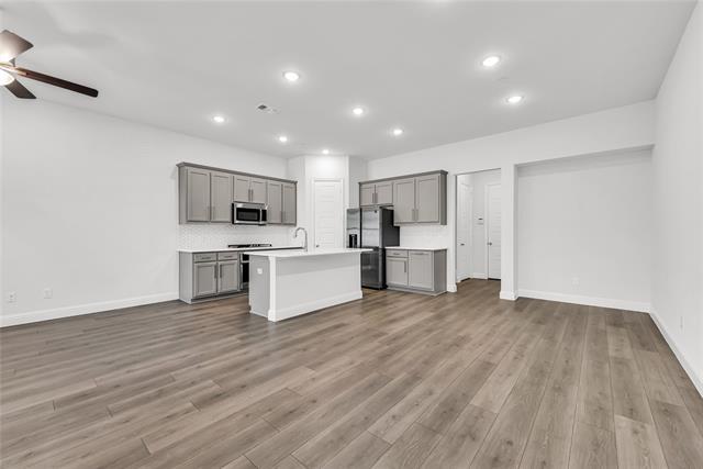 Building Photo - 4717 Piedras Lanzar Dr