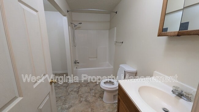 Building Photo - 1123 24th St