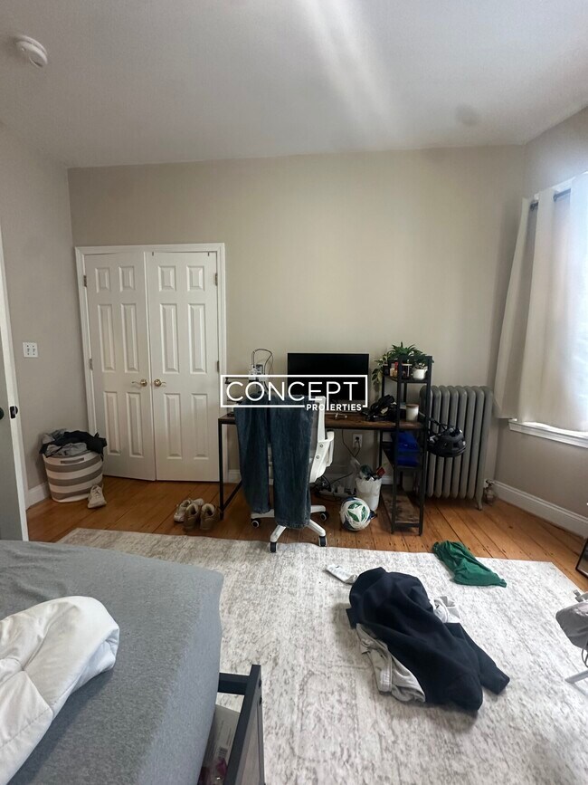 Building Photo - 47A Hillside St. Unit 3