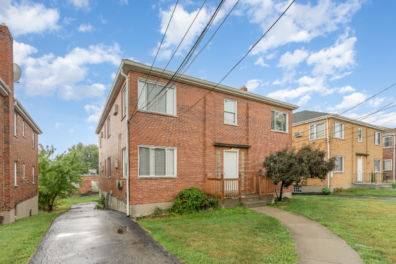 Building Photo - 3913 E Gatewood Ln