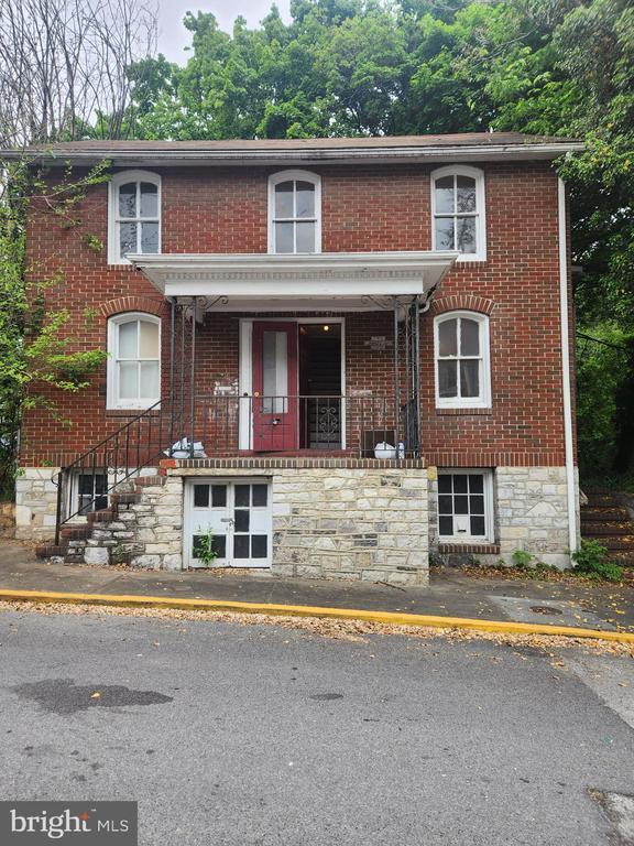 Building Photo - 322 S Maple Ave