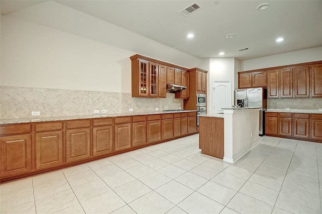 Building Photo - 6807 Fitzgerald Ct