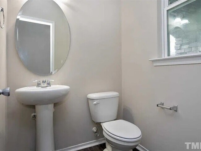 Building Photo - 5602 Black Maple Dr