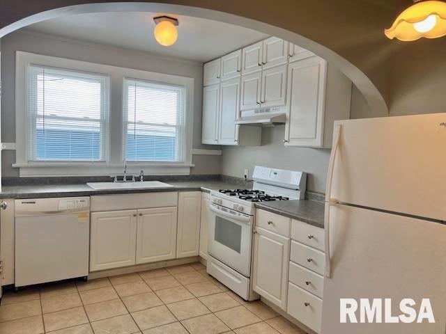 Building Photo - 2133 N Division St