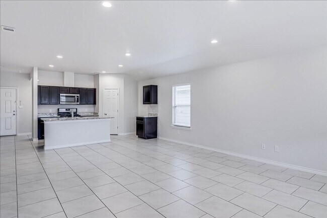 Building Photo - 3913 Jayden Dr