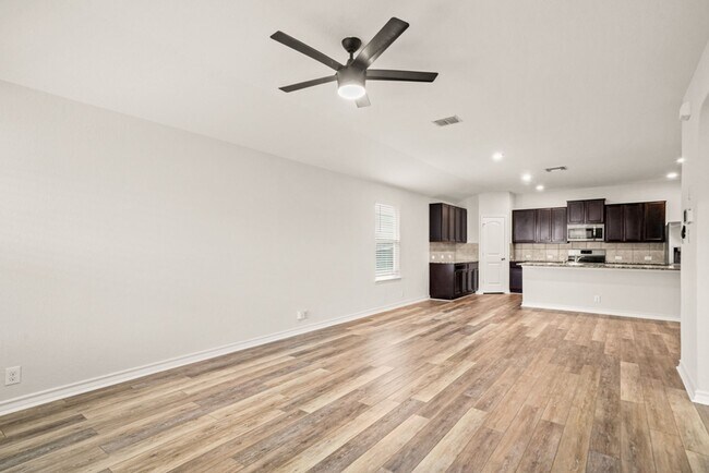 Building Photo - Single Story RedBird Ranch Rental! No Carp...