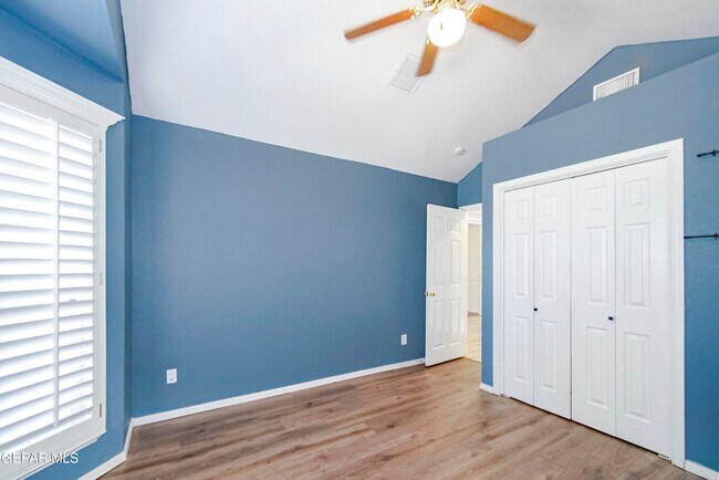 Building Photo - 918 Bellacumbre Dr