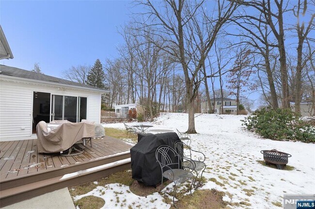 Building Photo - 16 Gurney Terrace