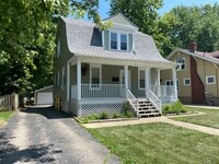 Building Photo - 914 Clay St