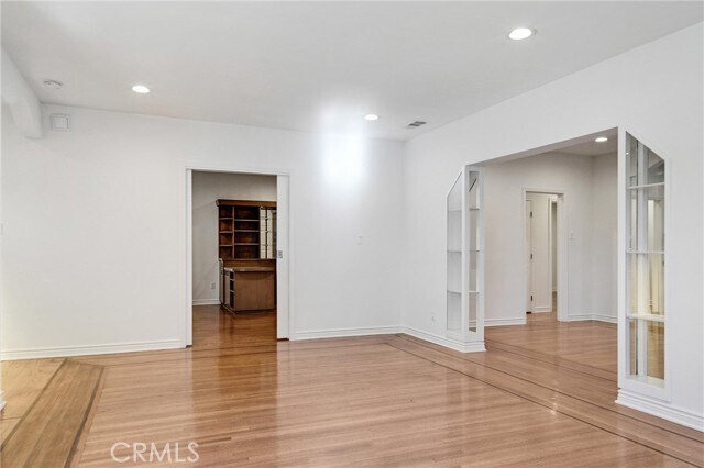 Building Photo - 156 S Edinburgh Ave