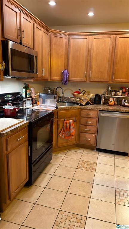 Building Photo - 1111 Fullerton Ave