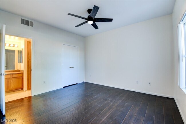 Building Photo - 7255 W Sunset Rd