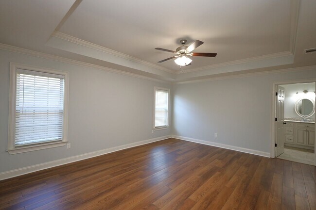 Building Photo - 3844 Coventry Dr