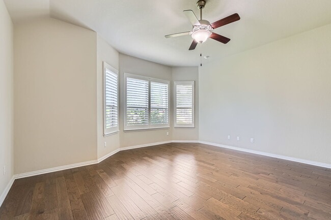 Building Photo - 12383 Mesa Verde Dr