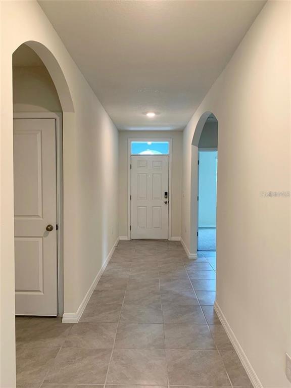 Building Photo - 613 Hickory Course Loop