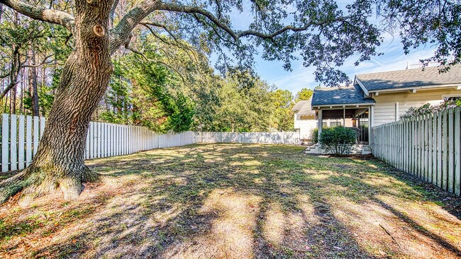 Building Photo - 94 Whiting Ln