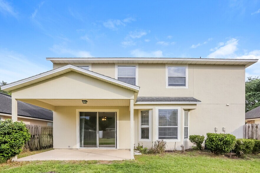 Building Photo - 3740 Briar Ln