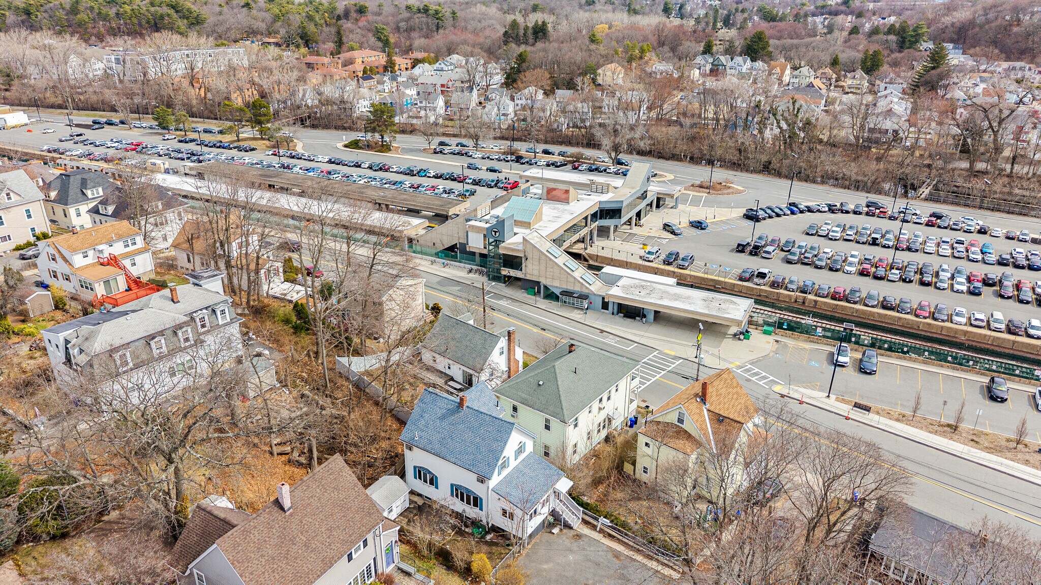 Building Photo - 1 Oak Grove Ct