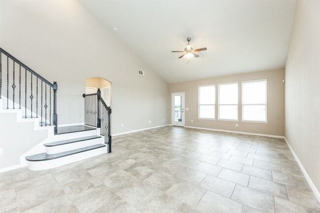 Building Photo - 5302 Silver Ledge Dr