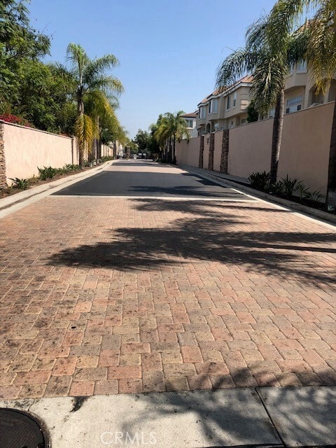 Building Photo - 2889 Plaza del Amo