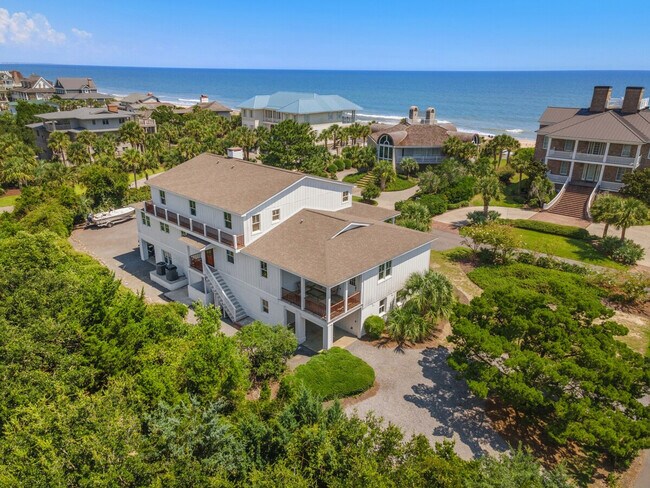 Building Photo - 858 Debordieu Blvd