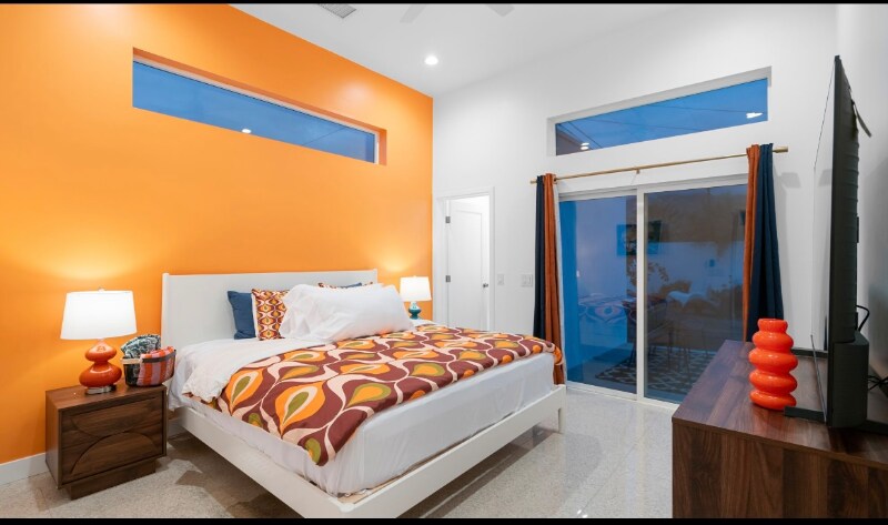 Building Photo - 473 W Sunview Ave