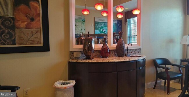 Building Photo - 10425 Starlight Pl