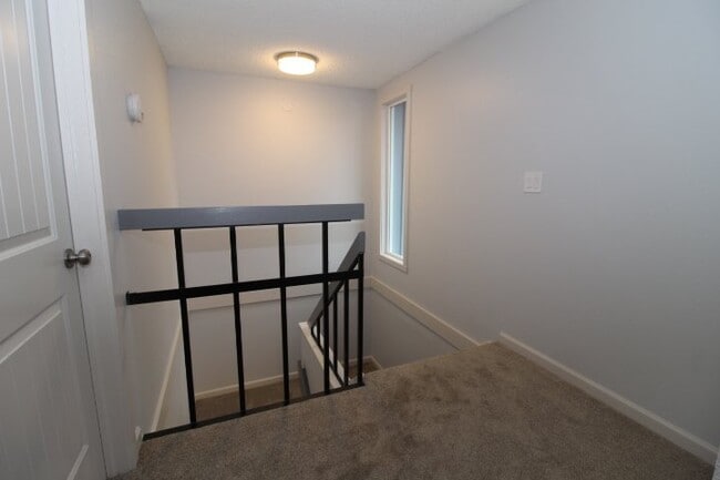 Building Photo - Charming 3 Bedroom Rental in Kirkland, WA ...