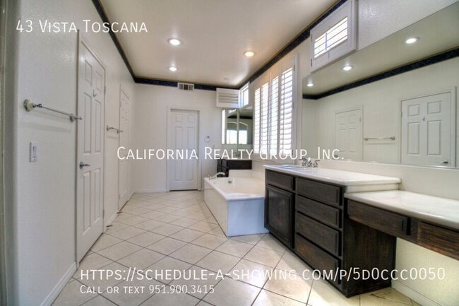 Building Photo - 43 Vista Toscana