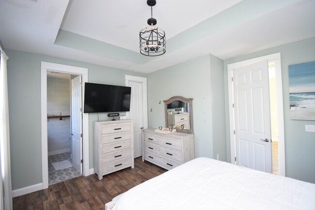 Building Photo - 846 Rosa Cir