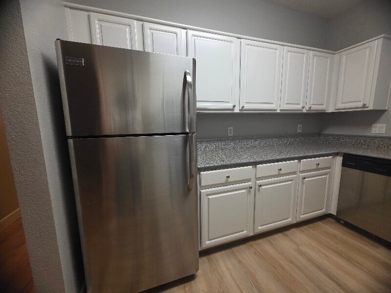 Building Photo - 5250 S Rainbow Blvd