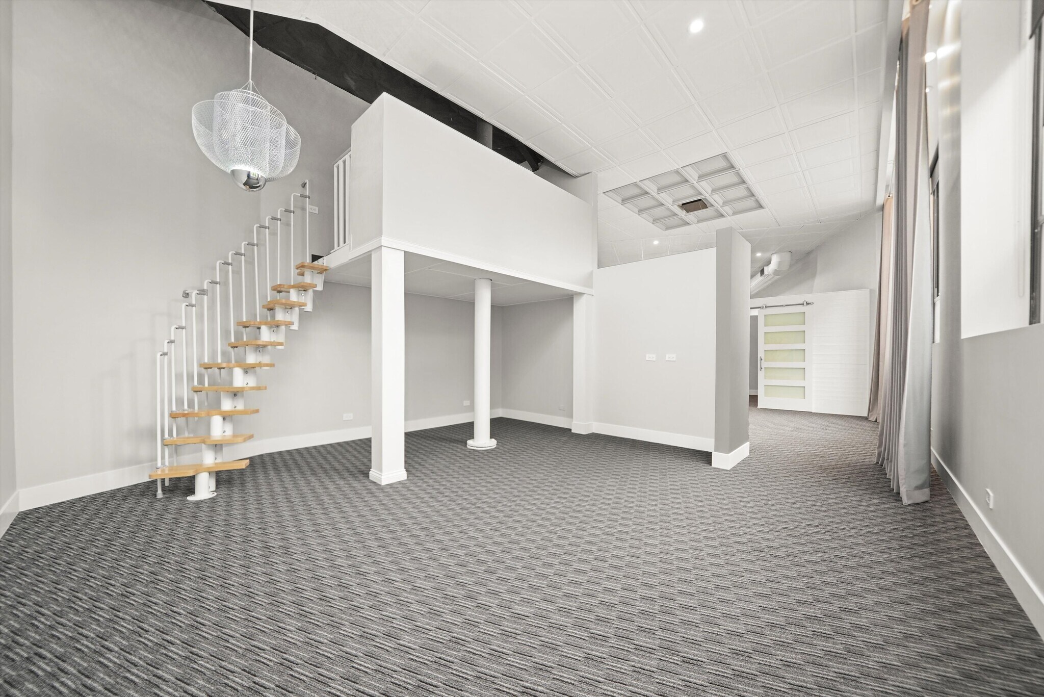 Building Photo - 300 N Ogden Ave