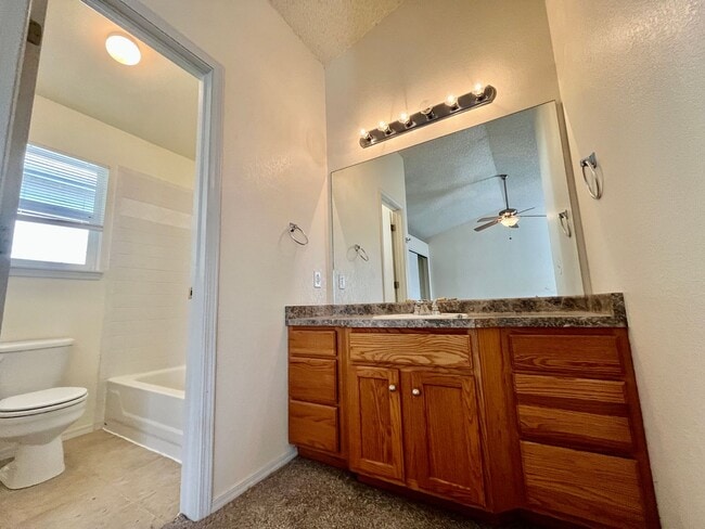 Building Photo - 4 Bedroom Rancher in Sundown w/ NEW CARPET!!